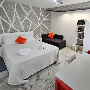 The Dreamers 3*, Cardano Al Campo Italy